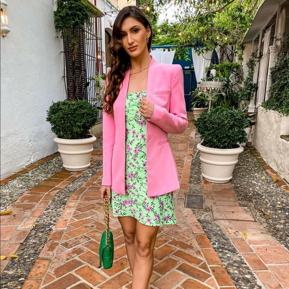 SOLD 🔥Zara lapelless blazer - Picture 4 of 13